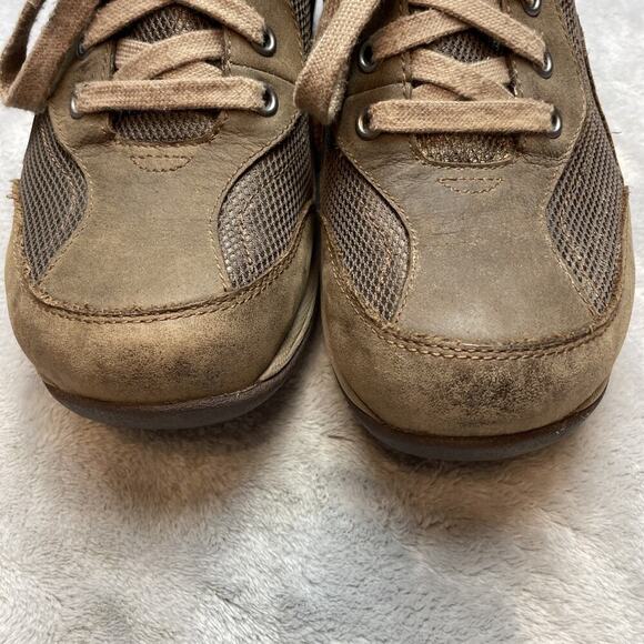 Dansko Chantal Oxford Sneakers Womens 38/US 7.5-8 Brown Suede Lace Up Comfort - Picture 3 of 9